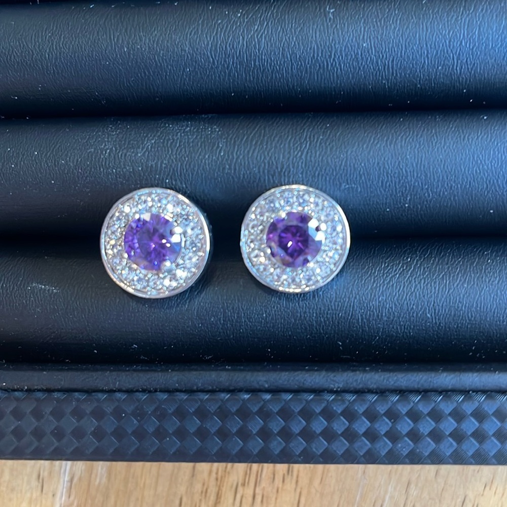 Cuff links